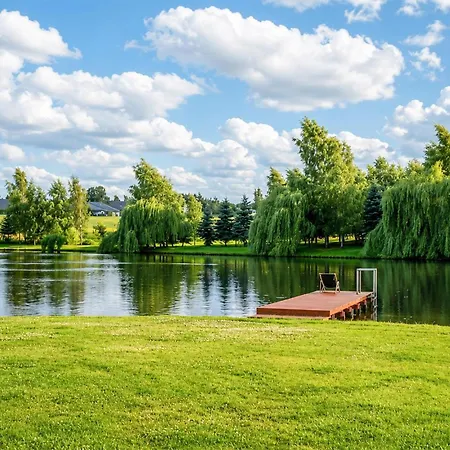 Nice Home In Pepowo With Lake View *